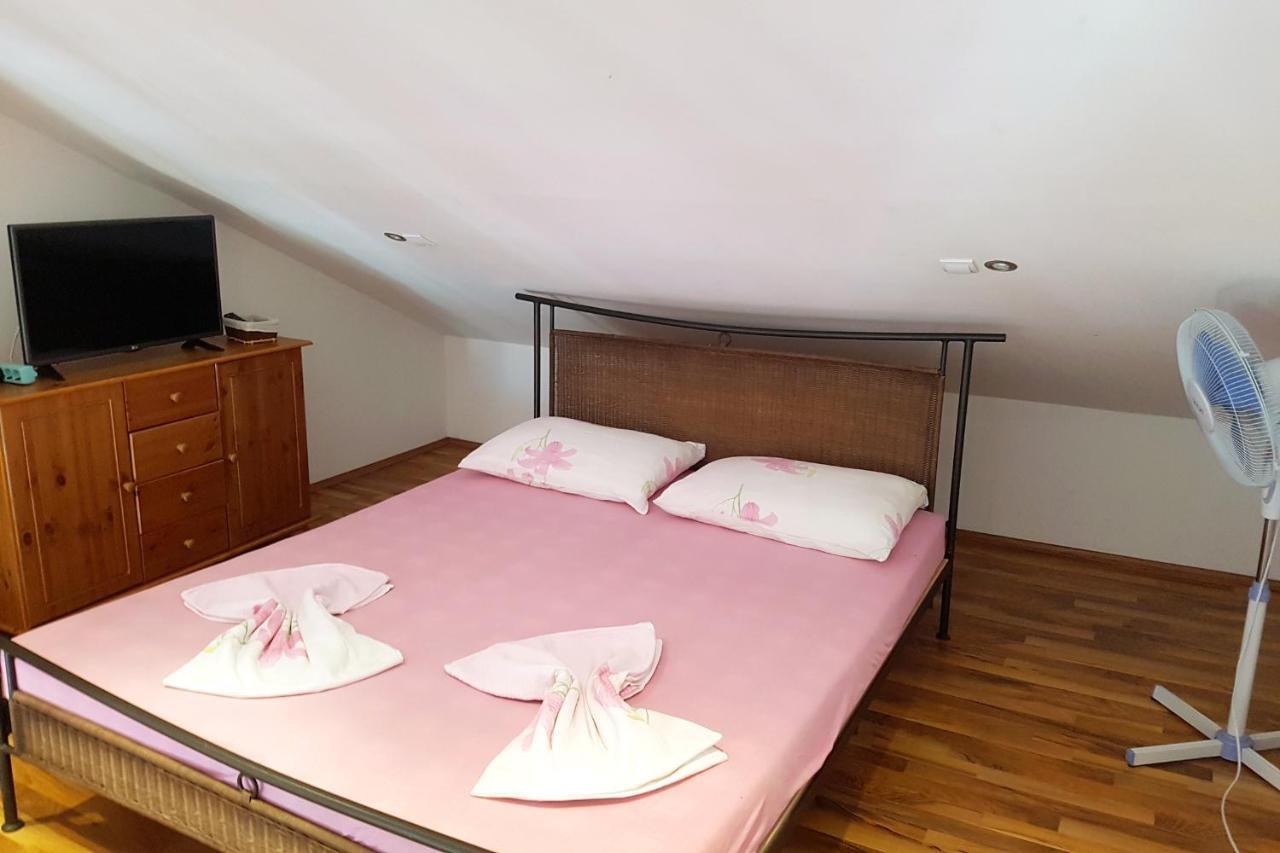 Apartments By The Sea Gradac, Makarska - 6661 กราดัซ ภายนอก รูปภาพ