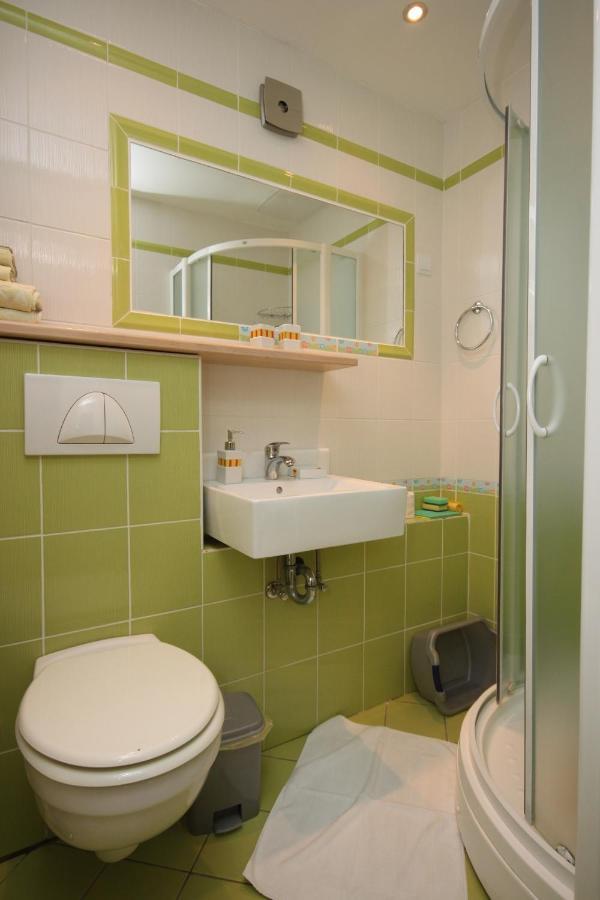 Apartments By The Sea Gradac, Makarska - 6661 กราดัซ ภายนอก รูปภาพ